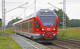 Train jigsaw puzzle
