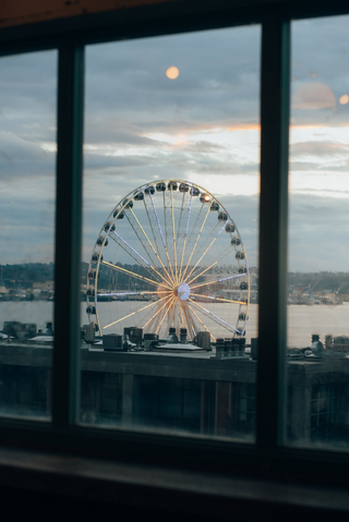 Ferris wheel at dusk jigsaw puzzle