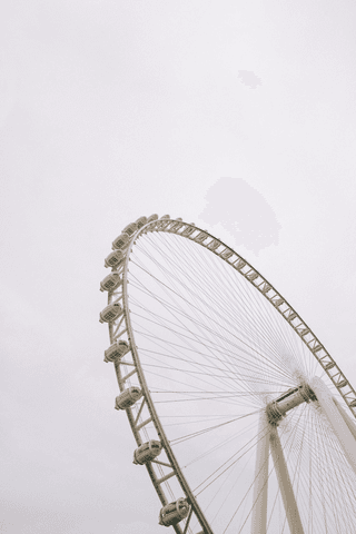Massive Ferris wheel jigsaw puzzle
