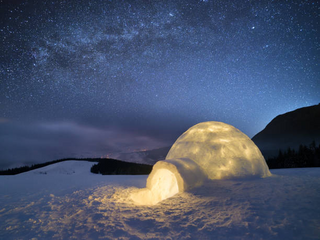 Glowing igloo jigsaw puzzle