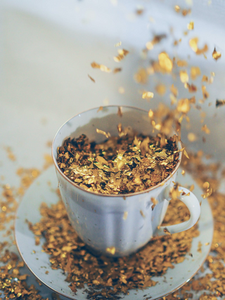 Golden cup jigsaw puzzle