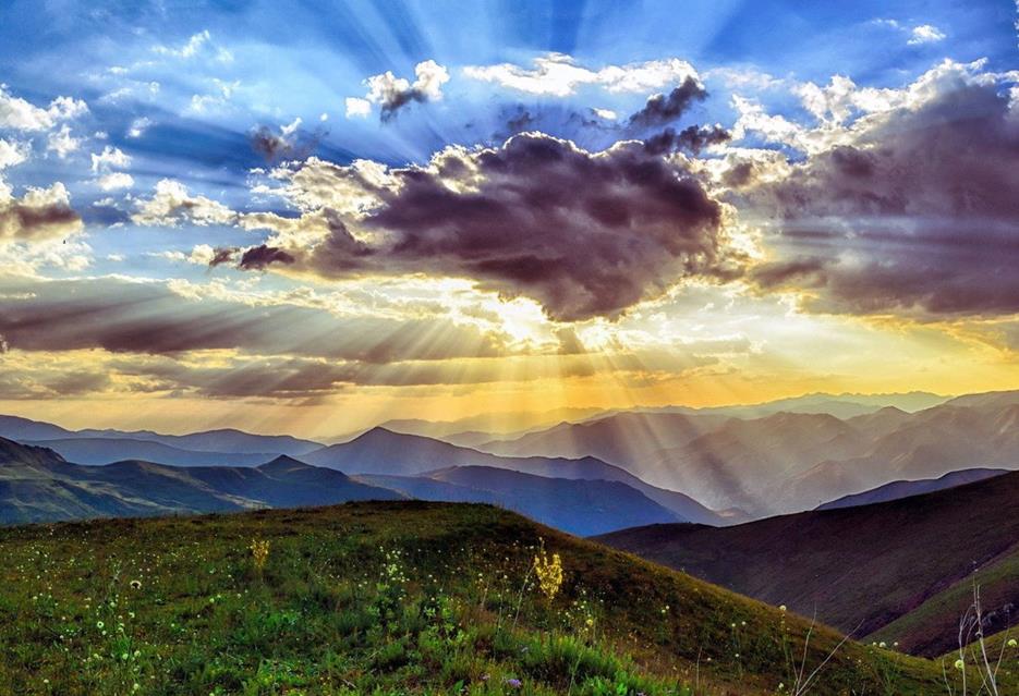 Sun Rays Behind Could jigsaw puzzle