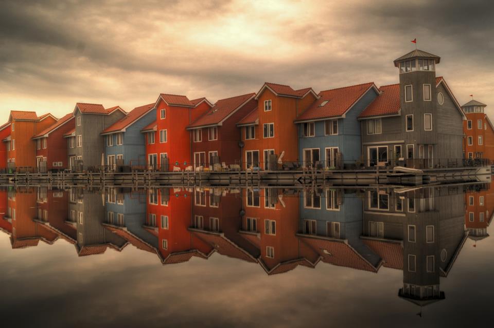 Beautiful Colourful Houses In The Netherlands jigsaw puzzle