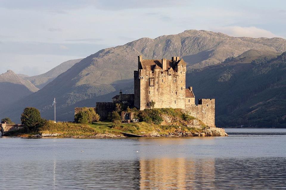 Eilean Donan Castle jigsaw puzzle