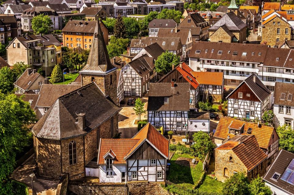 Medieval-Style Small Town jigsaw puzzle