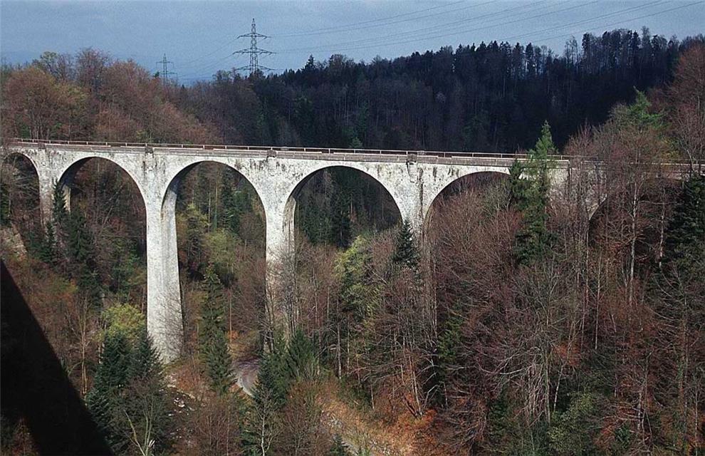 Arched Train Bridge jigsaw puzzle