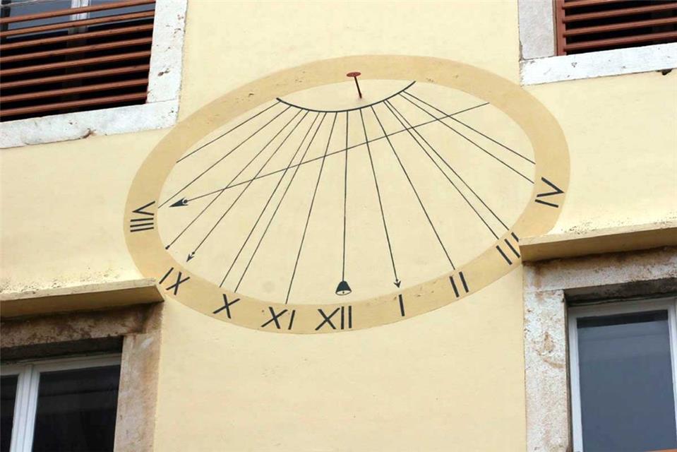 Abstract Clock jigsaw puzzle