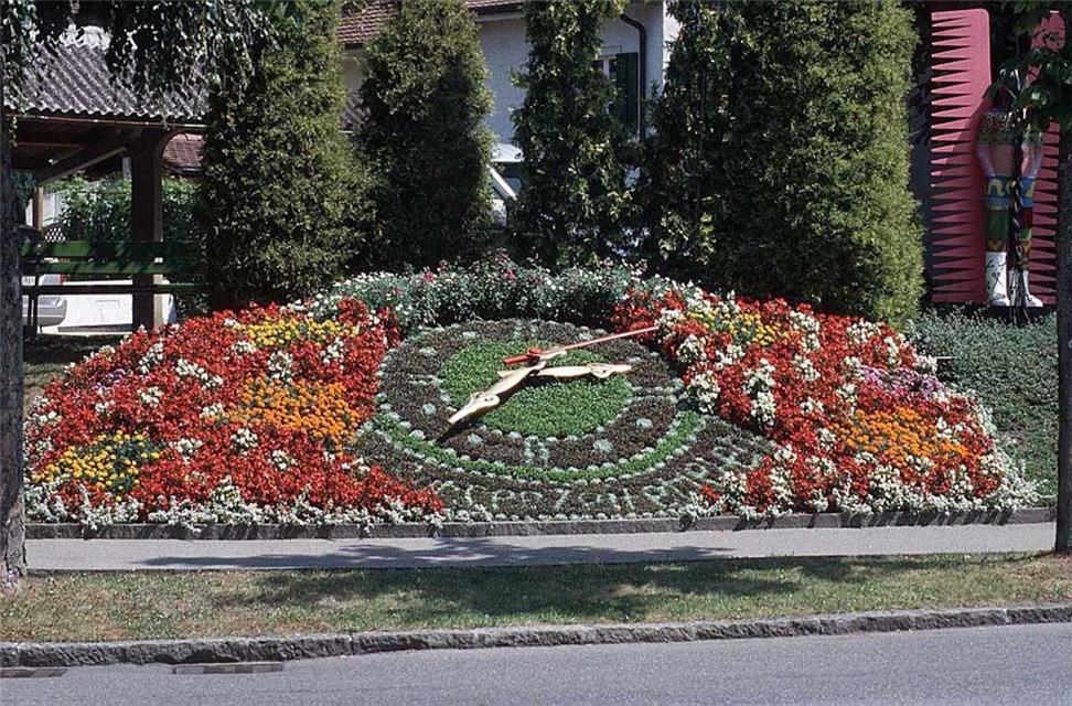 Leaves Clock jigsaw puzzle