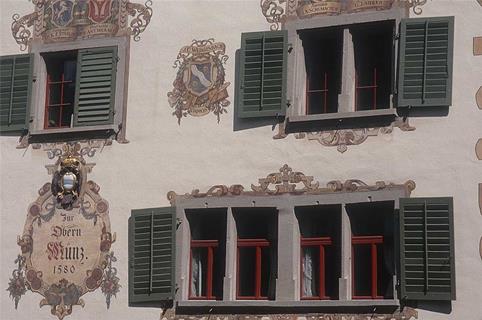 Red Windows jigsaw puzzle