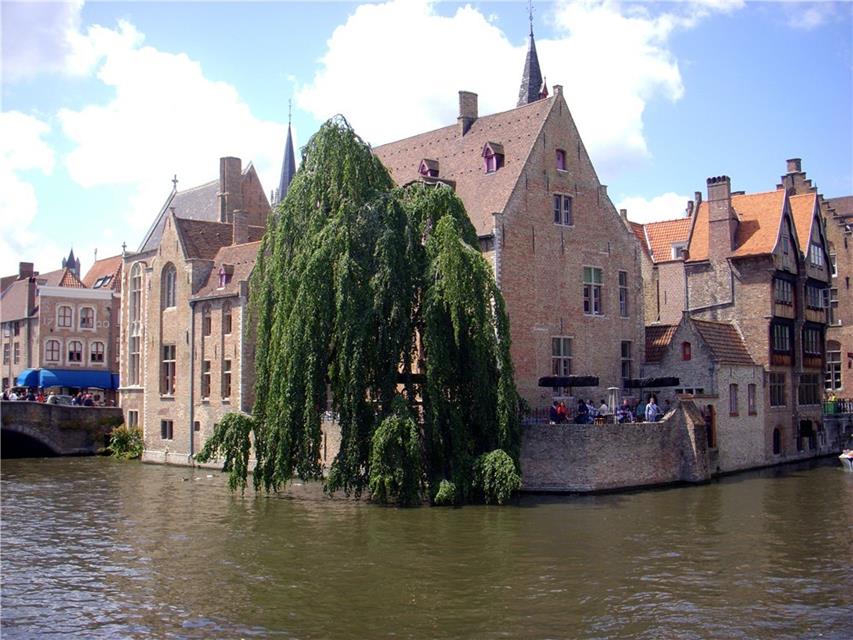 A Restaurant In Bruges jigsaw puzzle