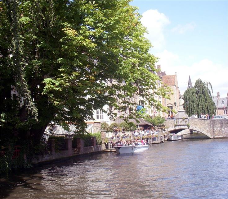 Packed Boat In Bruges jigsaw puzzle