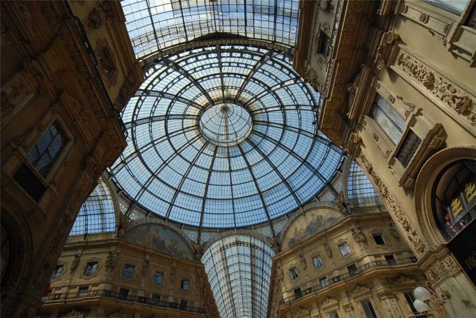 Inside The Galleria Vittorio Emanuele II jigsaw puzzle