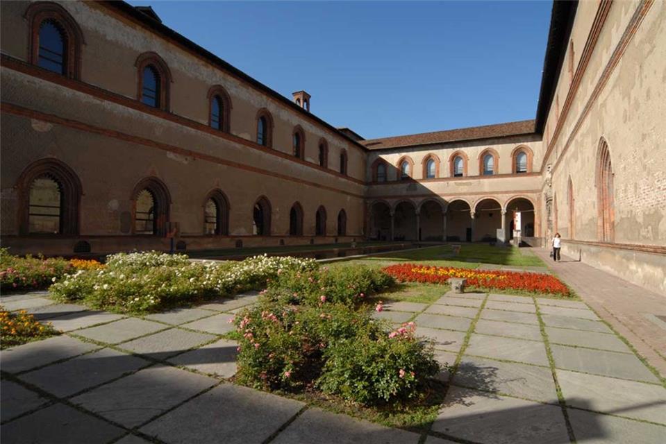Inside Sforzesco Castle jigsaw puzzle