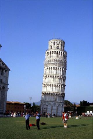 Full view of the Leaning Tower of Pisa jigsaw puzzle