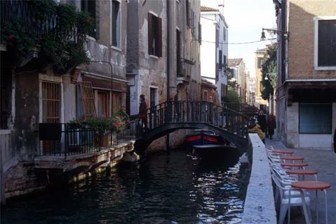 Narrowed Bridge jigsaw puzzle