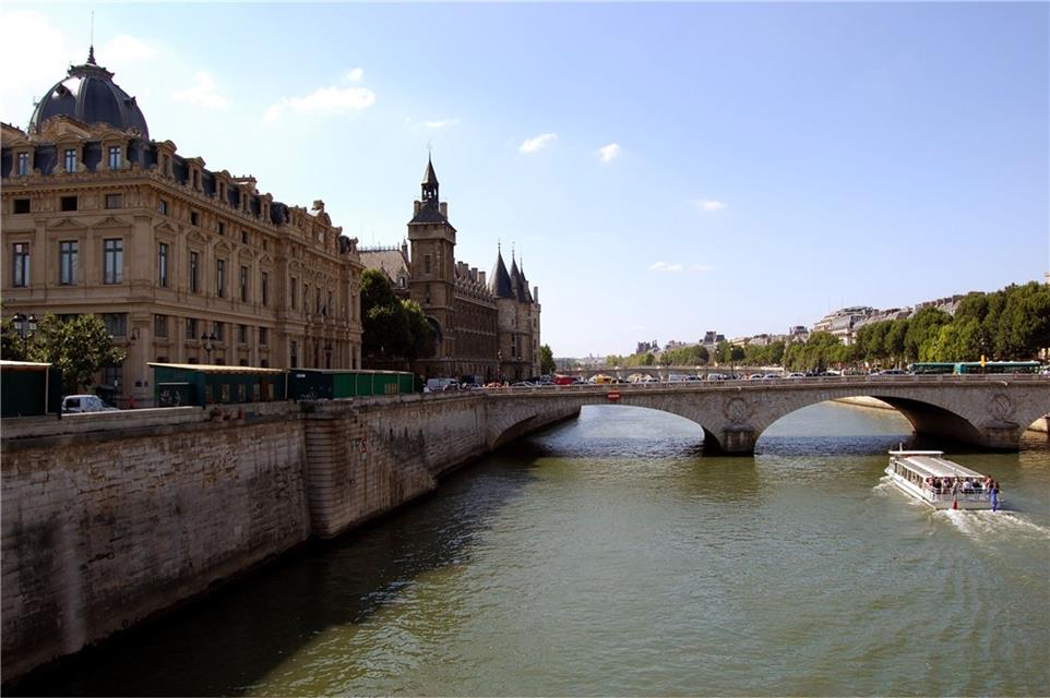 Paris Bridge jigsaw puzzle