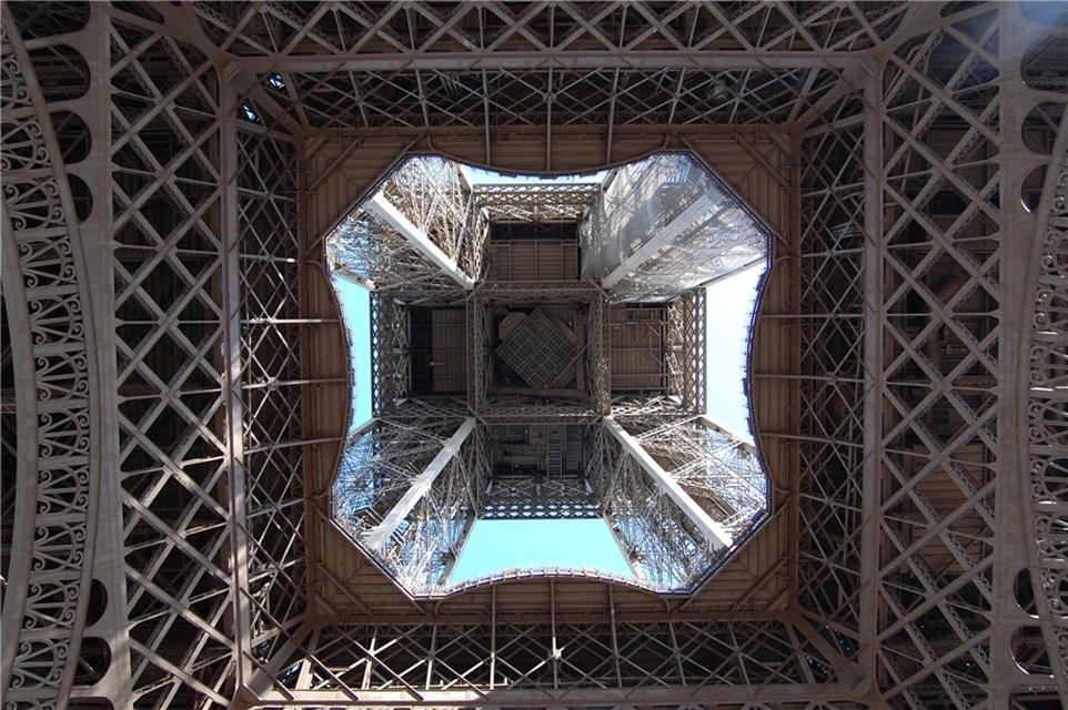 The Eiffel Tower jigsaw puzzle