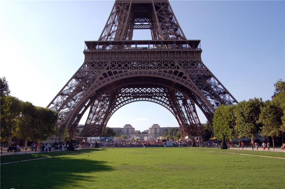 The Eiffel Tower jigsaw puzzle