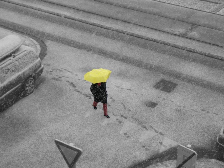 Yellow Umbrella jigsaw puzzle