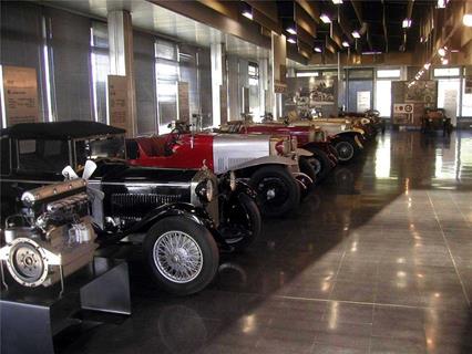 Vintage Auto Museum jigsaw puzzle