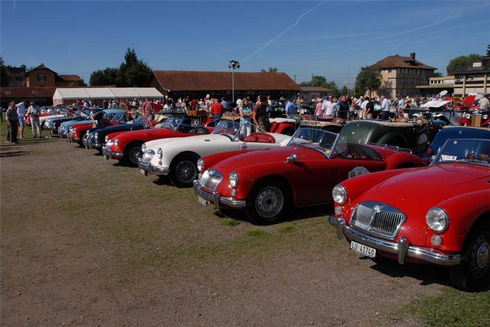 Red Vintage Cars jigsaw puzzle