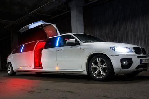 White Luxurious Limousine jigsaw puzzle