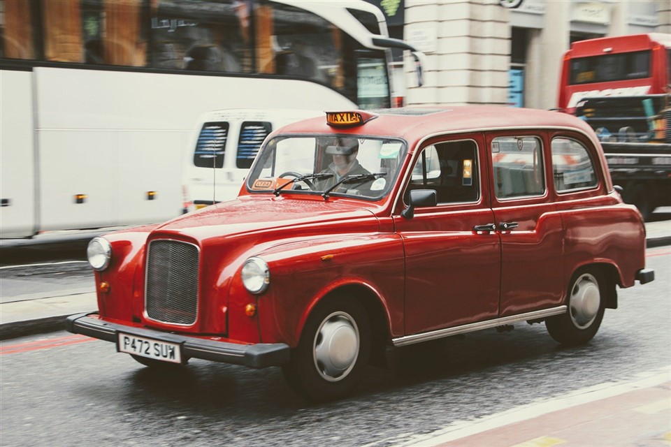 London red taxi jigsaw puzzle